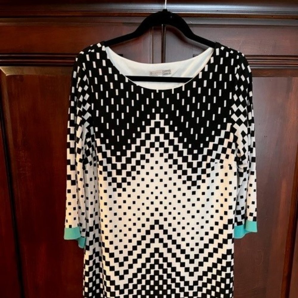 Black & White Geometric Print Dress with Teal Trim on sleeve and bottom